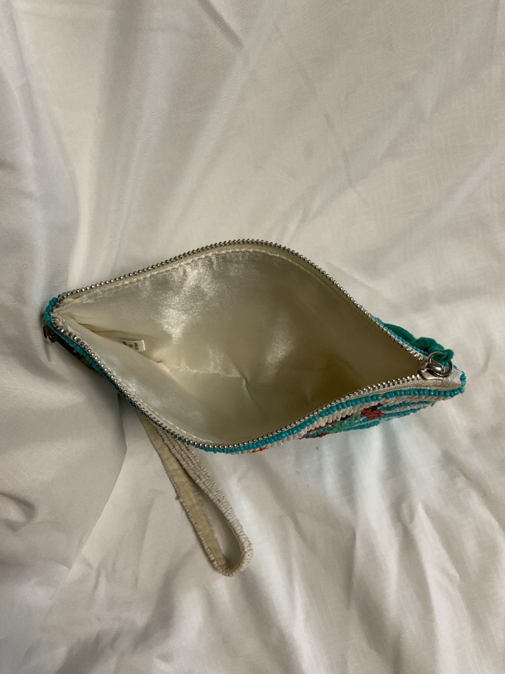 Beaded clutch - Picture 4 of 4